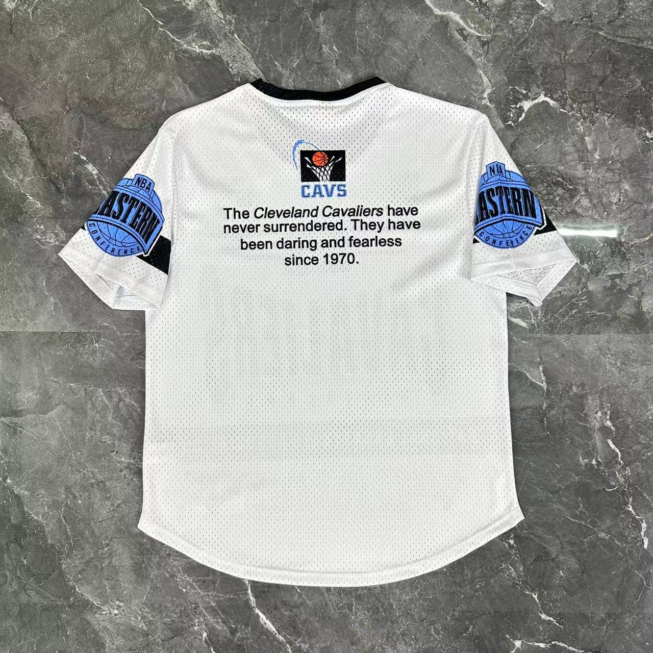 26 estilos de camisetas retro de manga corta de los Caballeros de